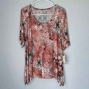 NWT Dana Buchman Coral and Black Patterned Blouse